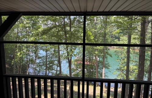 Flowery Branch House | Lake front home for the whole family sleeps12