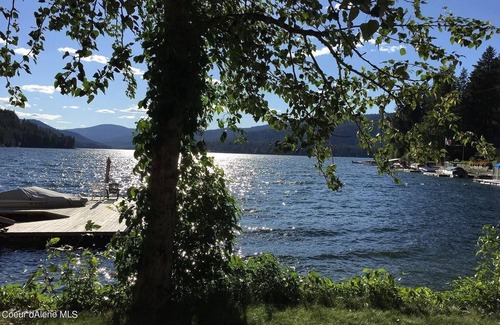 Spirit Lake House | Lake Front Home w/Spectacular Views & boat slips!