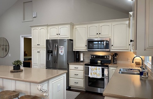 Mount Gilead House | Lake Front House with Dock, Kayaks, and Boat Slip