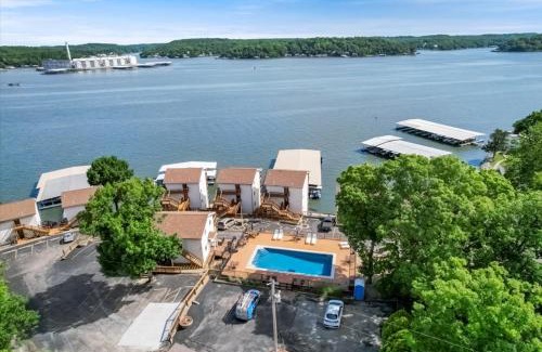 Lake Ozark Apartment | Lake Front Lookout