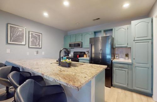 Lake Ozark Apartment | Lake Front Lookout