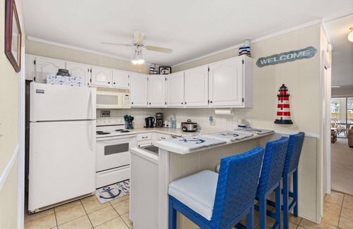 Selbyville House | Lake-front Mallard Lakes for 4