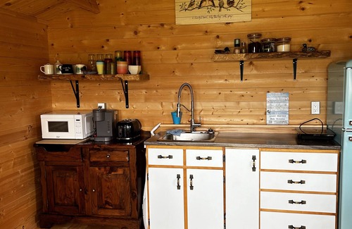 Admaston/Bromley Cabin | Lake front private Bunkies …accommodates 6 people!