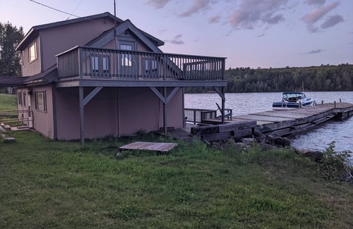 Bayfield Cabin | Lake front property with stunning view of the apostle islands