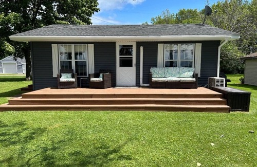 Cape Vincent Cabin | Lake front retreat on Blue Bill Bay