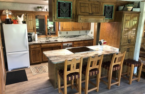 Eagle Rock House | Lake front secluded house w/private boat/swim dock on 242 acre cattle ranch.