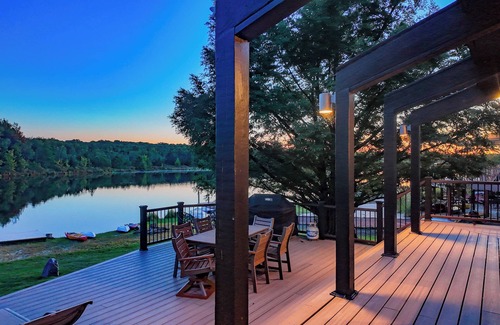 Albrightsville House | Lake Front - Spacious - Outdoor