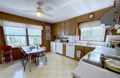 Dandridge House | Lake Front, Step back in time with this extraordinary piece of American history! Free Tickets!