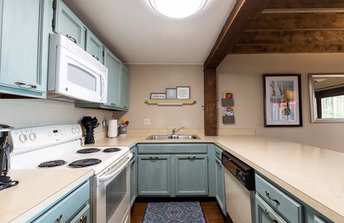 Lake Harmony House | Lake Front Townhome in Heart of Poconos