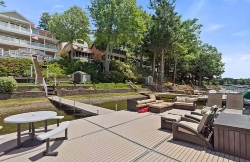 Conneaut Lakeshore House | Lake Front with 3 floors ~ Private Dock with 2 slips ~ Sleeps 16