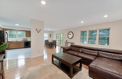 Bracey House | Lake Gaston Duo Side B Kayak, Water mat, Gameroom