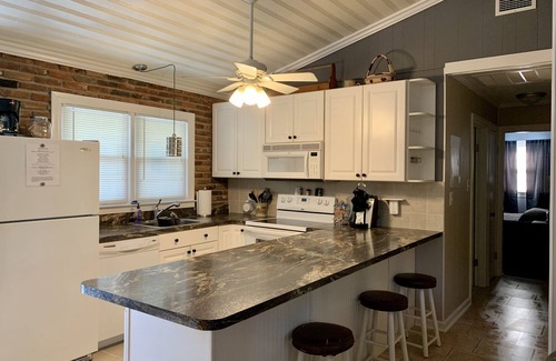Littleton Cottage | Lake Gaston Waterfront Cottage