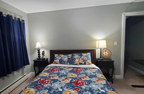 Queensbury House | Lake george get away close to saratoga and the adirondack