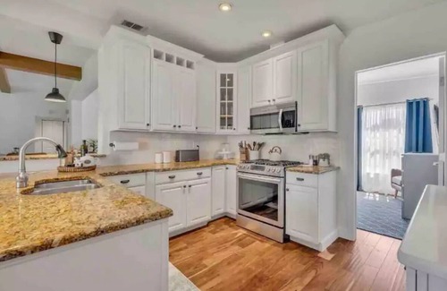 Forest City House | Lake Getaway to Orlando Magic!