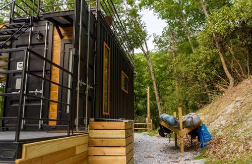 Cullowhee Cabin | Lake Glenville Shipping Container w/Rooftop Deck!