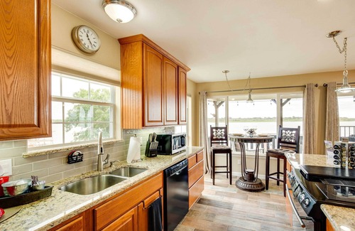 Dennis House | Lake Granbury Fishing Escape w/Dock & Kayaks!