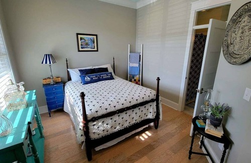 Greenwood Cottage | Lake Greenwood Getaway