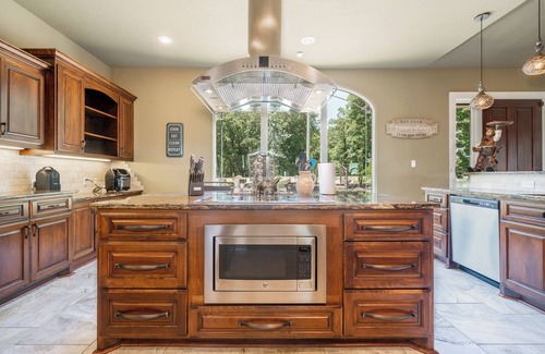 Royal Villa | Lake Hamilton Tranquility Villa with boat dock on private 20 acres!