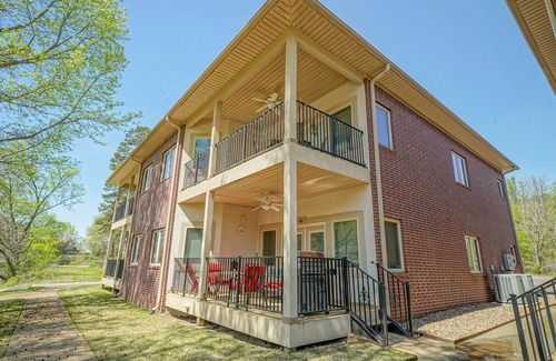 Mid America Condo | LAKE HAMILTON VACATION RENTAL