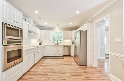 Lavonia Cabin | Lake Hartwell Escape: Dock, Kayaks & Game Room