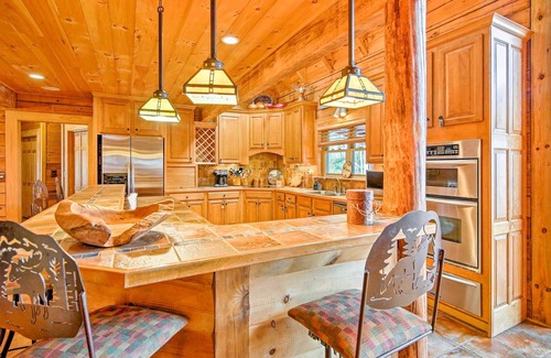 Martin House | Lake Hartwell Lodge w/Dock, Theater + Hot Tub!