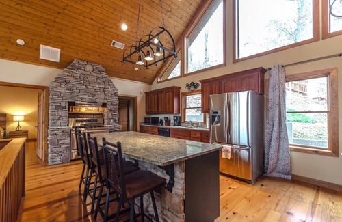 Westminster House | Lake Hartwell Mountain Home with Stunning Views and Deep Water Private Dock