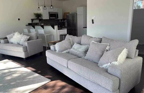Canyon Lake House | Lake Haus Early Spring Rates