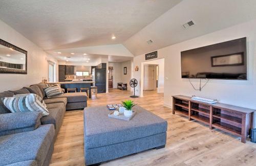Lake Havasu City House | Lake Havasu Oasis with Pool about 1 Mi to Lake!