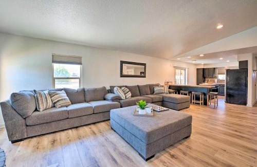 Lake Havasu City House | Lake Havasu Oasis with Pool about 1 Mi to Lake!