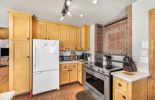 Island Park Cabin | Lake Haven Cabin+4 bedrooms+AC+Hottub+WIFI+20 Mins to Yellowstone National Park