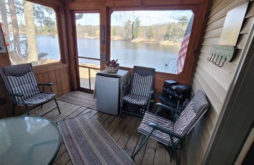 Wautoma Cottage | Lake home close to Nordic Mountain and area golf courses.