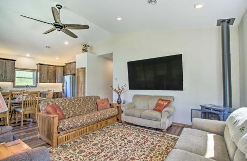 Brandon House | Lake Home Near Alexandria Kayaks Provided!