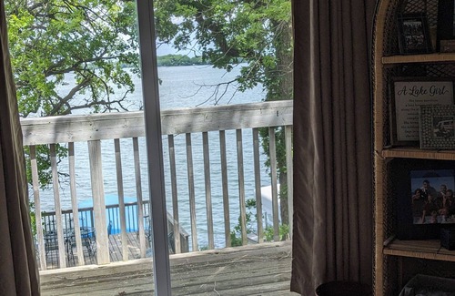 The Lakes House | Lake Home on Lake Sarah