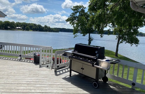 Sturgis House | Lake Home on Private Peninsula - 500+ ft of Waterfront
