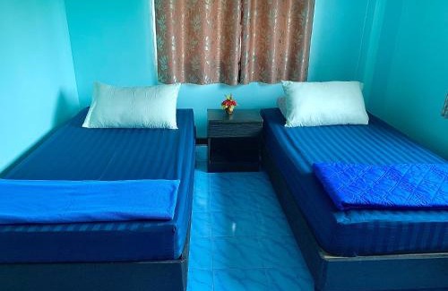 Trat House | Lake Home Trat