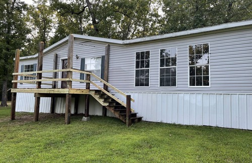 Pontiac House | Lake Home