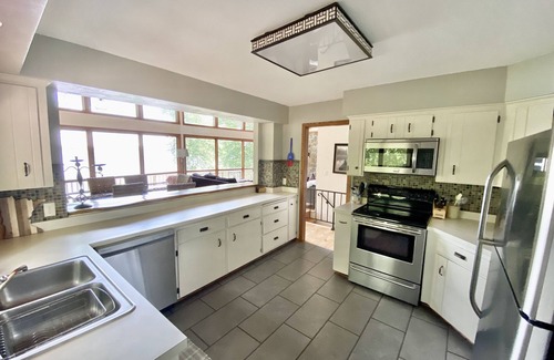 Birchdale House | Lake Home with a spacious 1+ acre lot on Big Birch Lake
