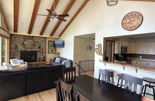 Birchdale House | Lake Home with a spacious 1+ acre lot on Big Birch Lake