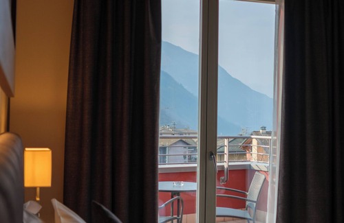 Pisogne Hotel | Lake Hotel La Pieve