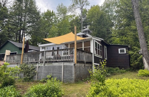 Bristol Cottage | Lake House - 100 Feet from the Water