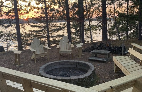 Michigamme Cottage | Lake House 100 yards off snowmobile trail #8.