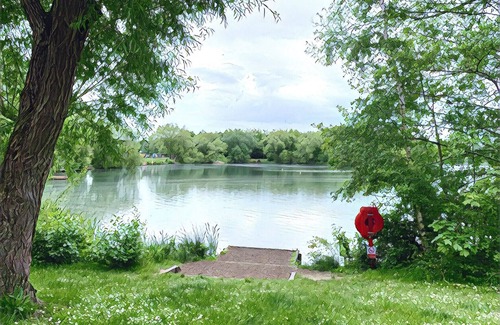 Woking House | Lake house - 3 bedroom woking
