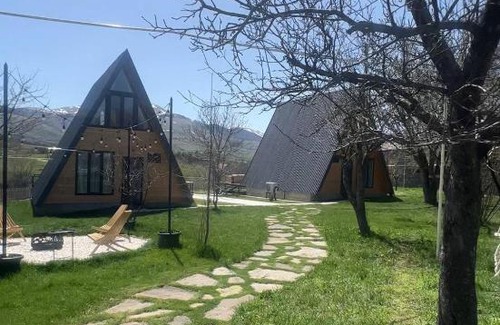 Armenia Apartment | Lake House A Frame
