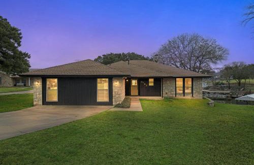 Granbury House | Lake House at Granbury home