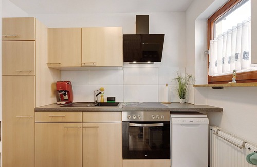 Allensbach Apartment | Lake House Bodensee – Boutique Holiday Apartment with Garden & 2 Bathrooms, Dog-Friendly