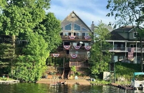 Lapeer House | Lake House Chalet Gorgeous Sunsets Lake Nepessing