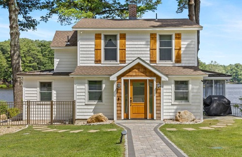 Sturbridge House | Lake House in Sturbridge w/All the Views!