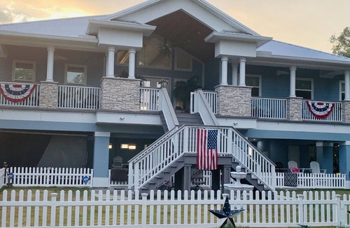St. Cloud House | LAKE HOUSE LIVING in Central Florida.