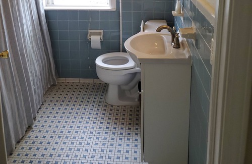 Stony Point House | Lake House Oasis. On private Lake Erie beach. Family fun!