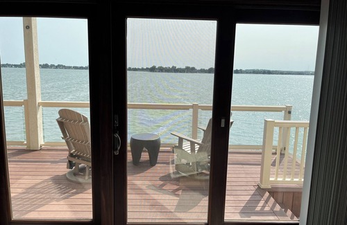 Rutland House | Lake house on Lake Madison! 4-bedroom, 3-bathroom house on the water!